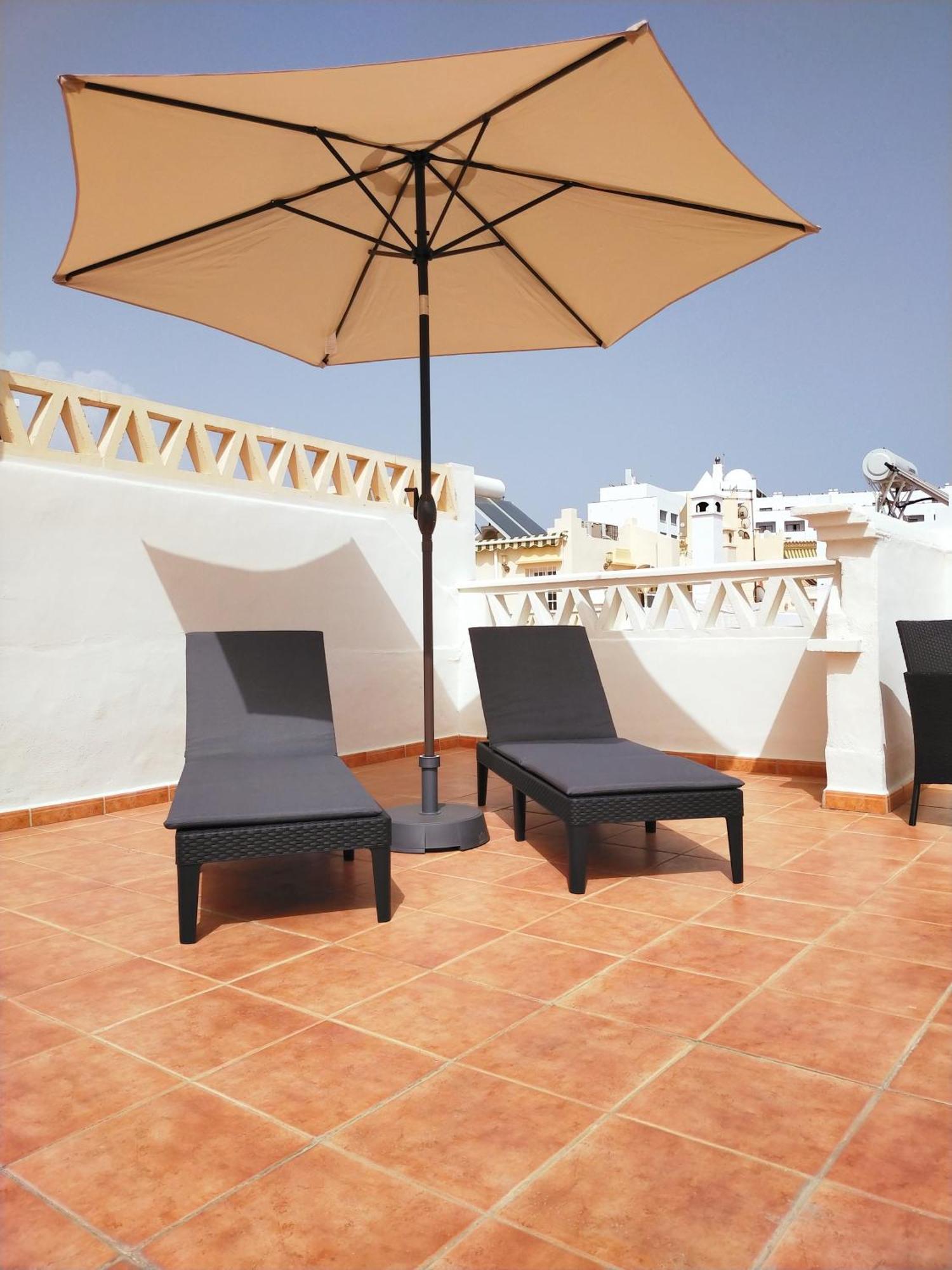 Casa Playa, Terraza Y Garaje Lägenhet Nerja Exteriör bild