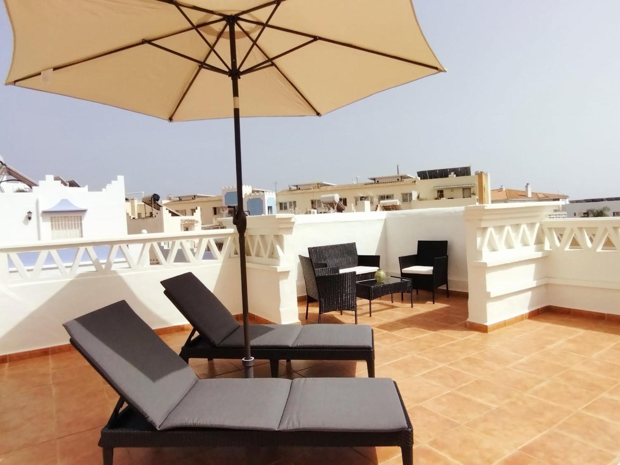 Casa Playa, Terraza Y Garaje Lägenhet Nerja Exteriör bild