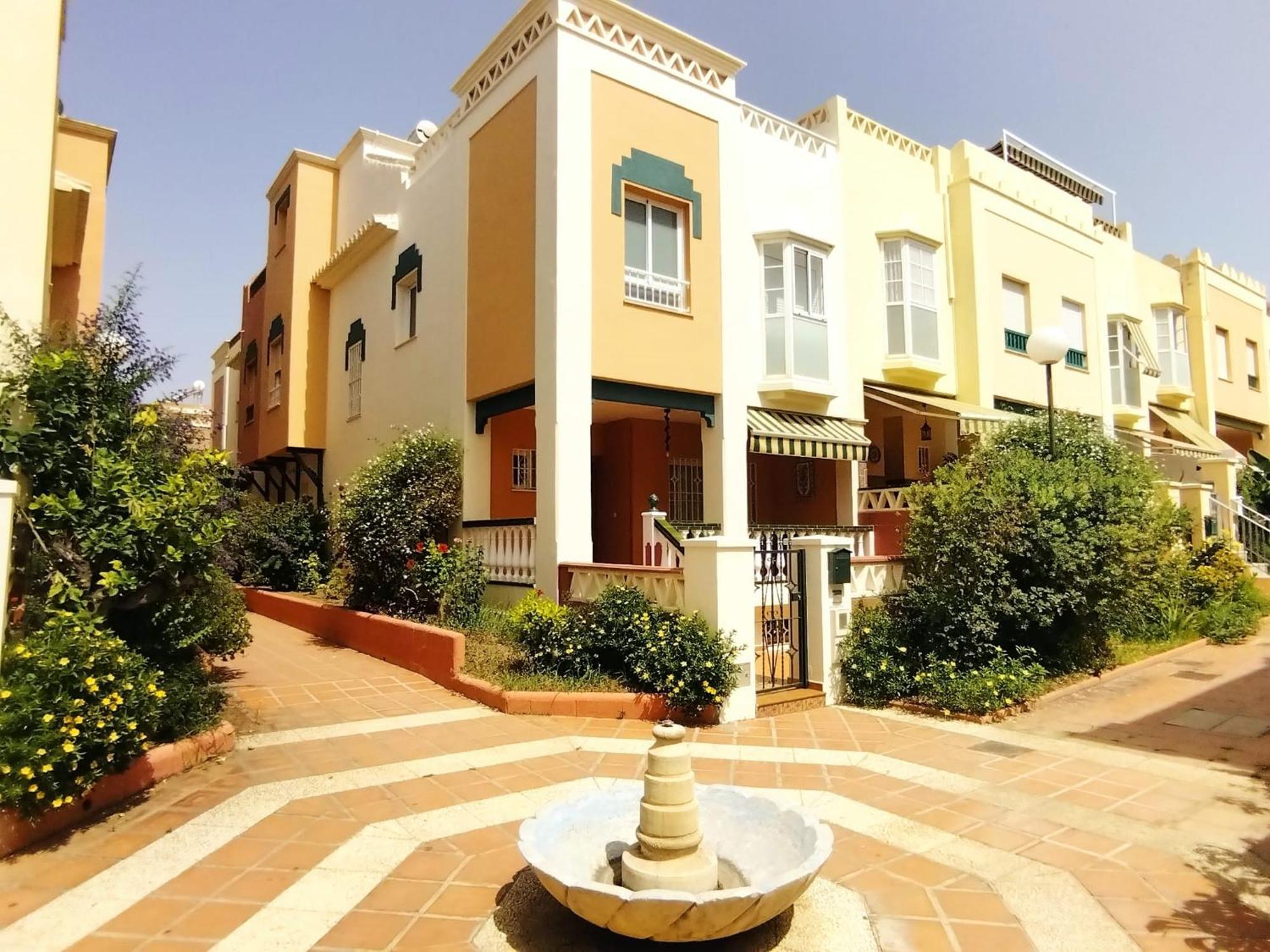 Casa Playa, Terraza Y Garaje Lägenhet Nerja Exteriör bild